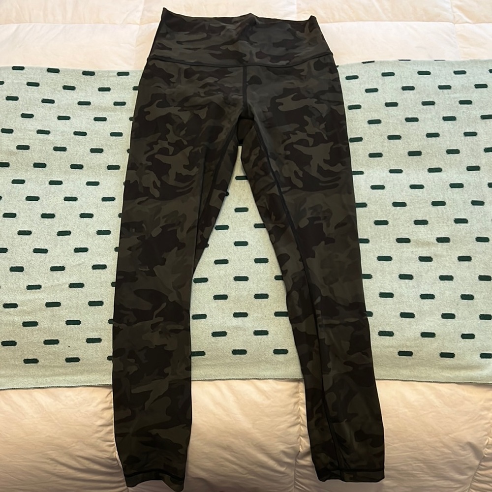 Lululemon Camo 25” Wunder Under Leggings